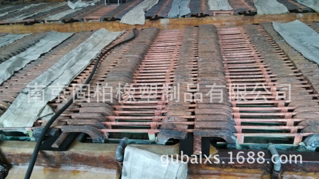 Поставка кислото- и щелочестойкой резиновой пленки; жесткая резиновая пленка для медного завода