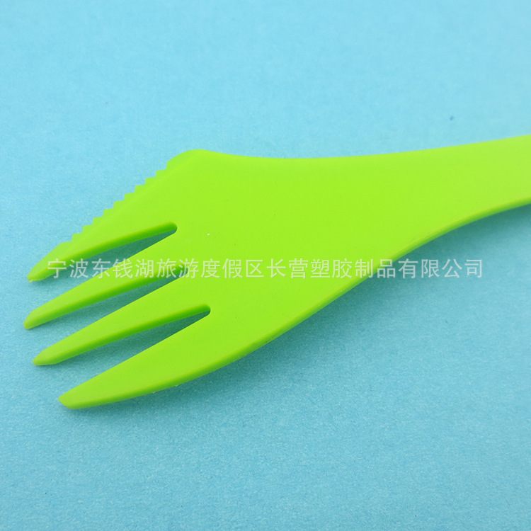 Plastic PP double-headed integrated knife and fork spoon three-in-one salad spoon fruit fork spoon creative tableware