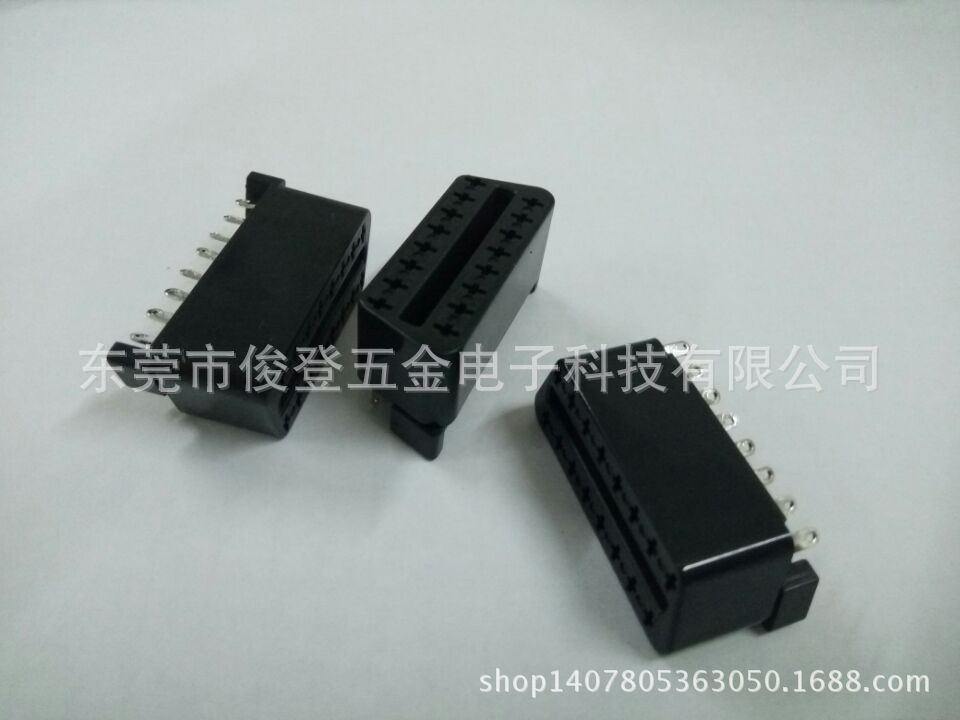 Производитель продает OBD2 разъемы для OBD жгутов, OBD удлинителей, диагностического оборудования