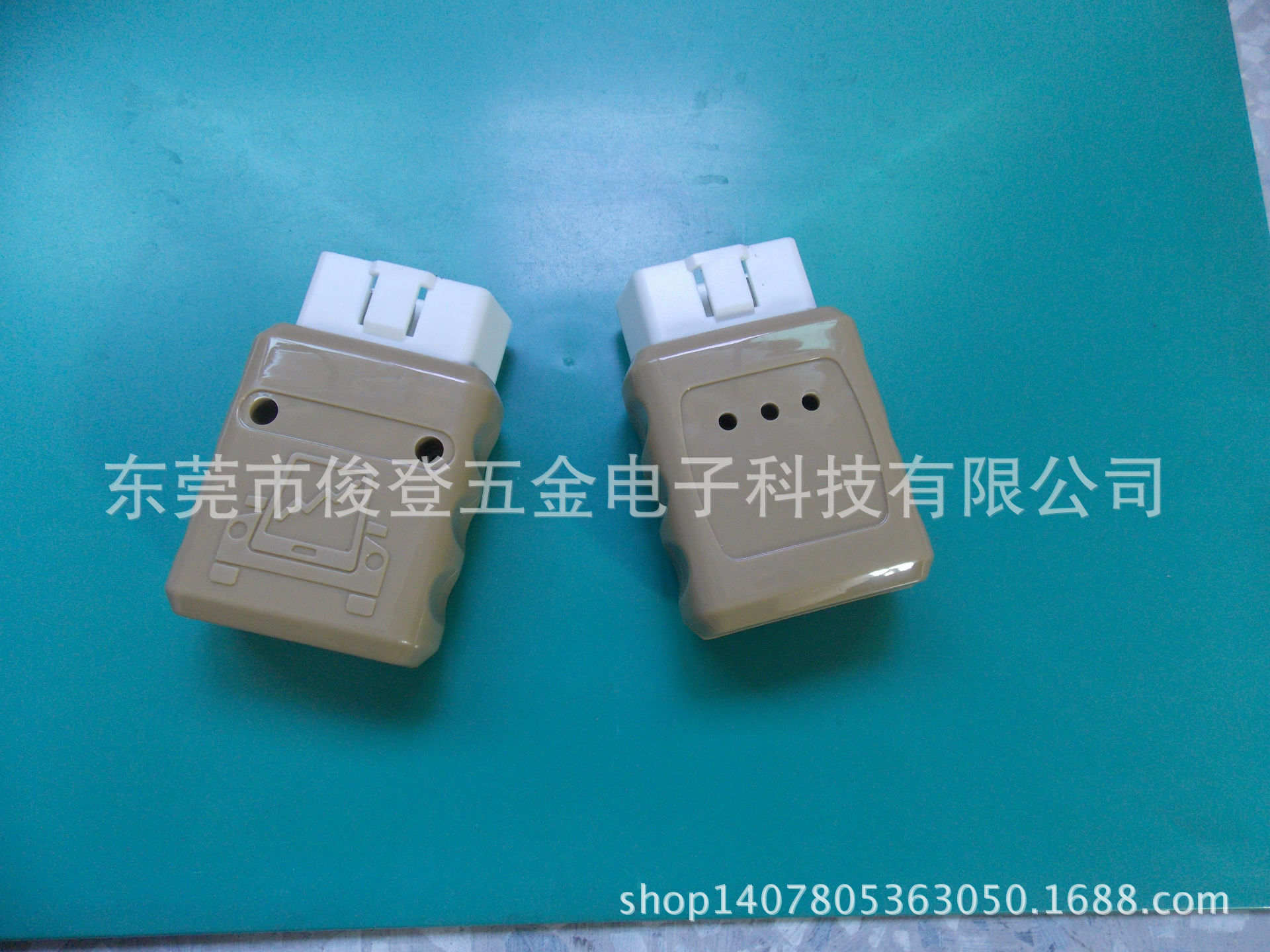 Производитель продает OBD2 корпус для GPS и диагностического оборудования