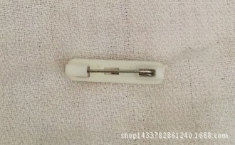 Injection molding processing white plastic pin plastic brooch various specifications
