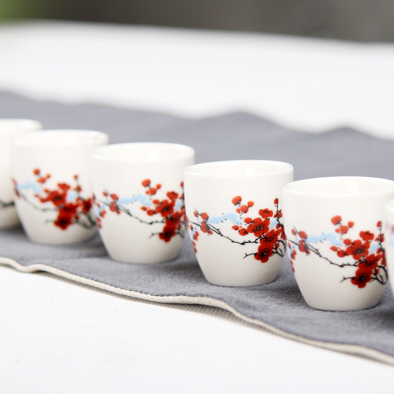 A pot of eight cups gift box penguin burning wine pot wine cup red golden dragon wine suit 9 ceramic wine dispenser