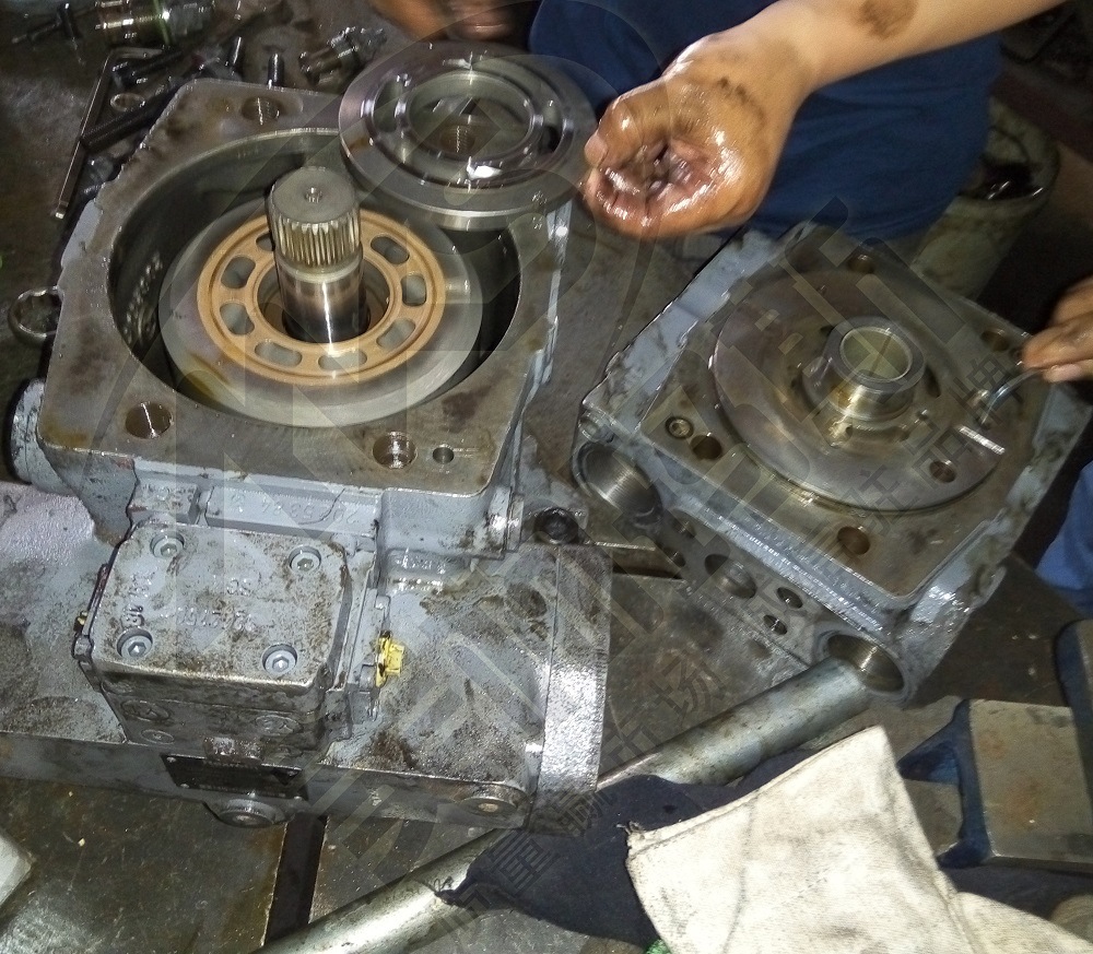 Ремонт масляного насоса Rexroth A4Vso250Dr с высоким давлением