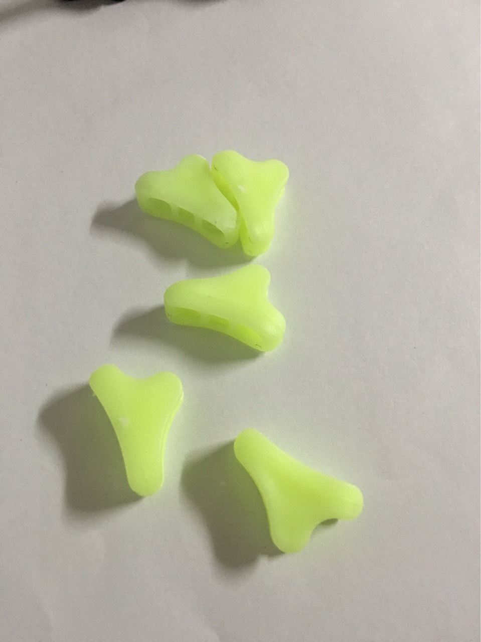 Excellent Outdoor Tent, Fluorescent Luminous Small Triangular Rope Buckle Tent, Exquisite Fluorescent Luminous Small Triangular Rope Buckle