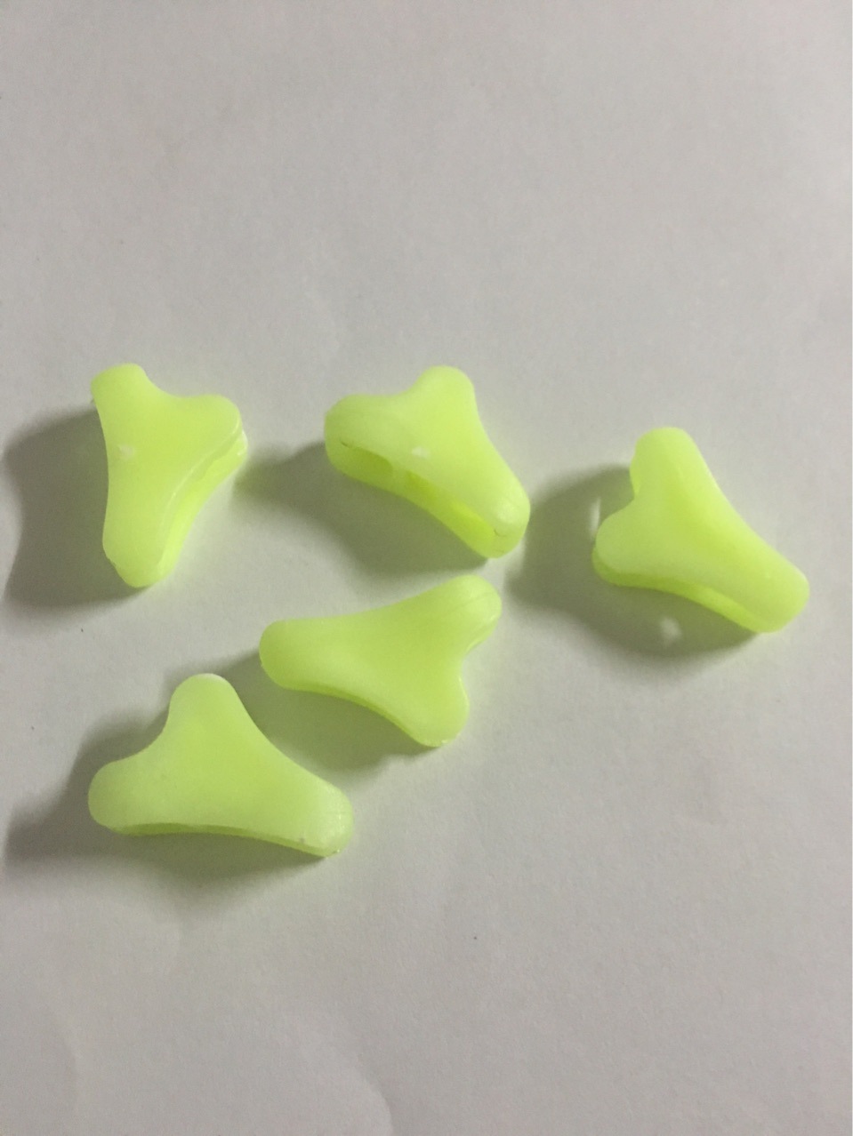 Excellent Outdoor Tent, Fluorescent Luminous Small Triangular Rope Buckle Tent, Exquisite Fluorescent Luminous Small Triangular Rope Buckle