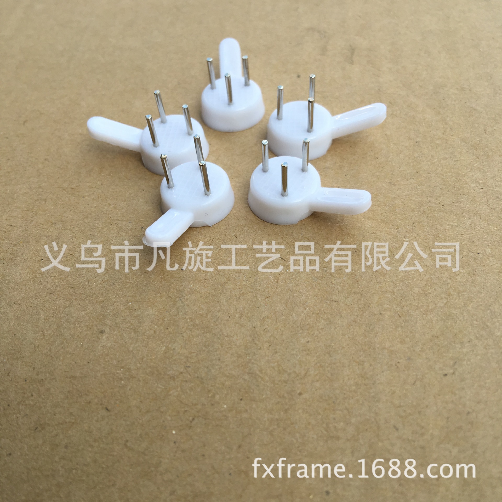 [free Shipping] Small Photo Frame Digital Oil Painting Photo Wall Special Traceless Nail New Material Color White Small Wall Nail