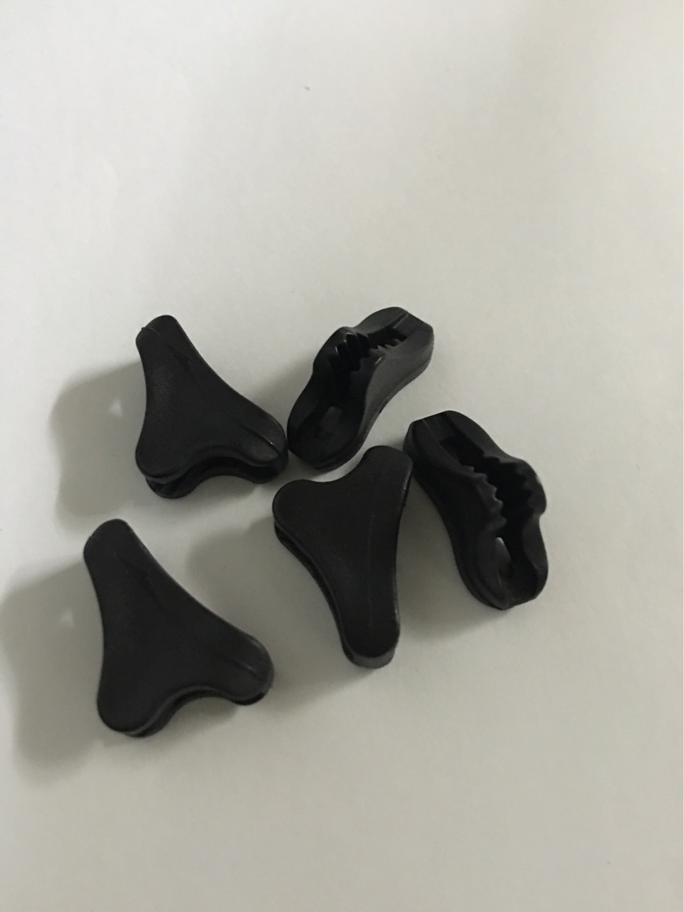 High quality classic small size Black Triangle stop adjustable rope Buckle Small size Black Triangle stop adjustable rope buckle