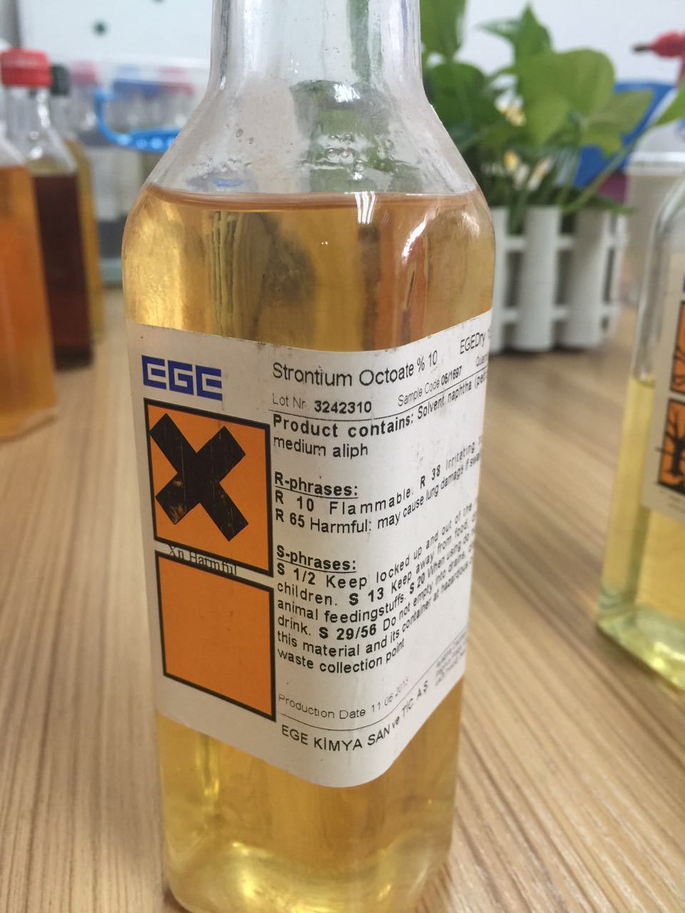 Organic bismuth DY-20