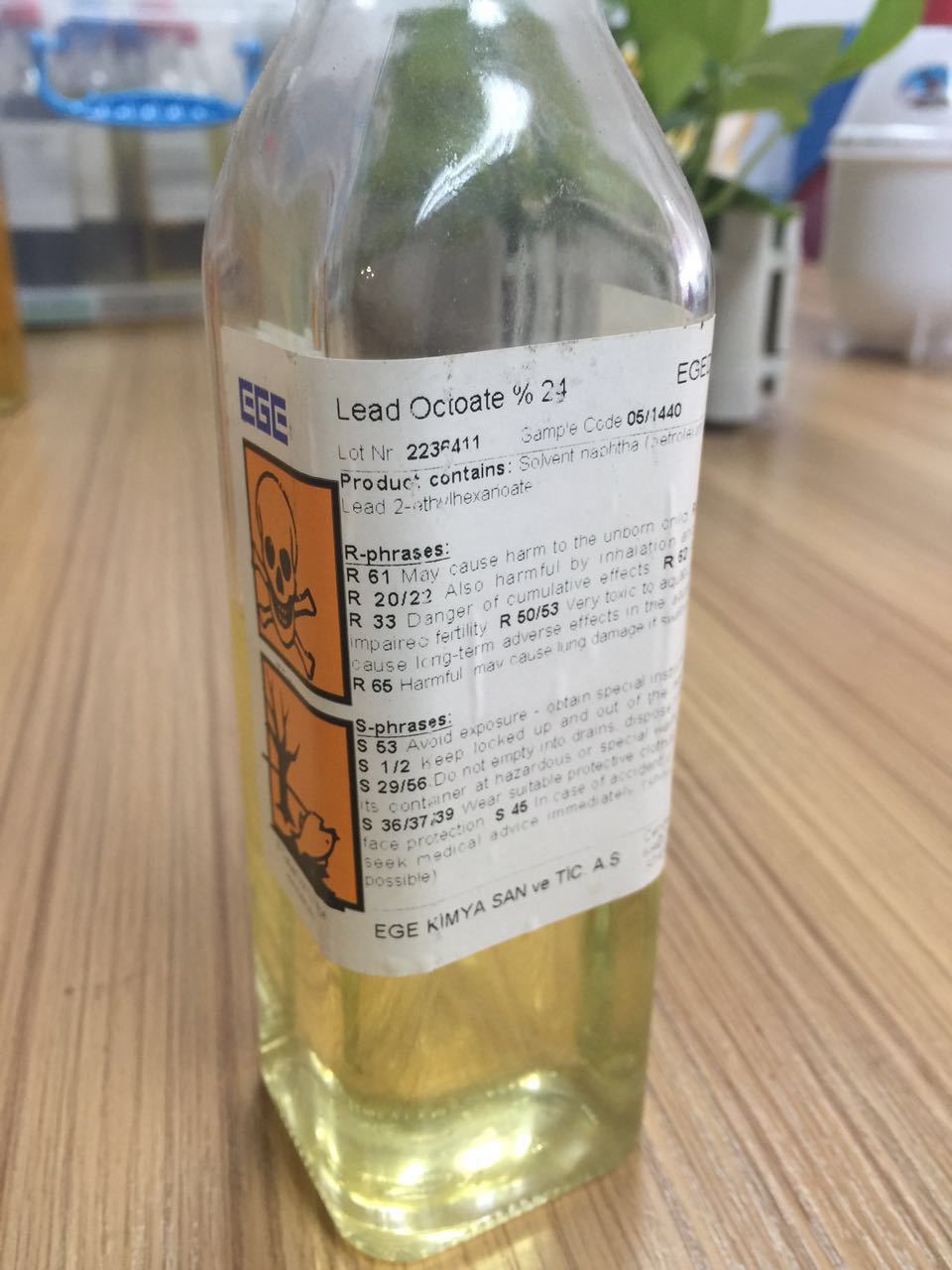 Organic bismuth DY-20