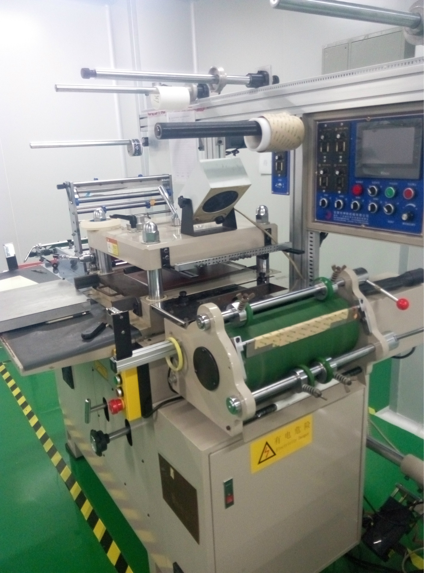 Sales and Acquisitions Guangzhou Used Trademark Machine Sticker Machine Die Cutting Machine