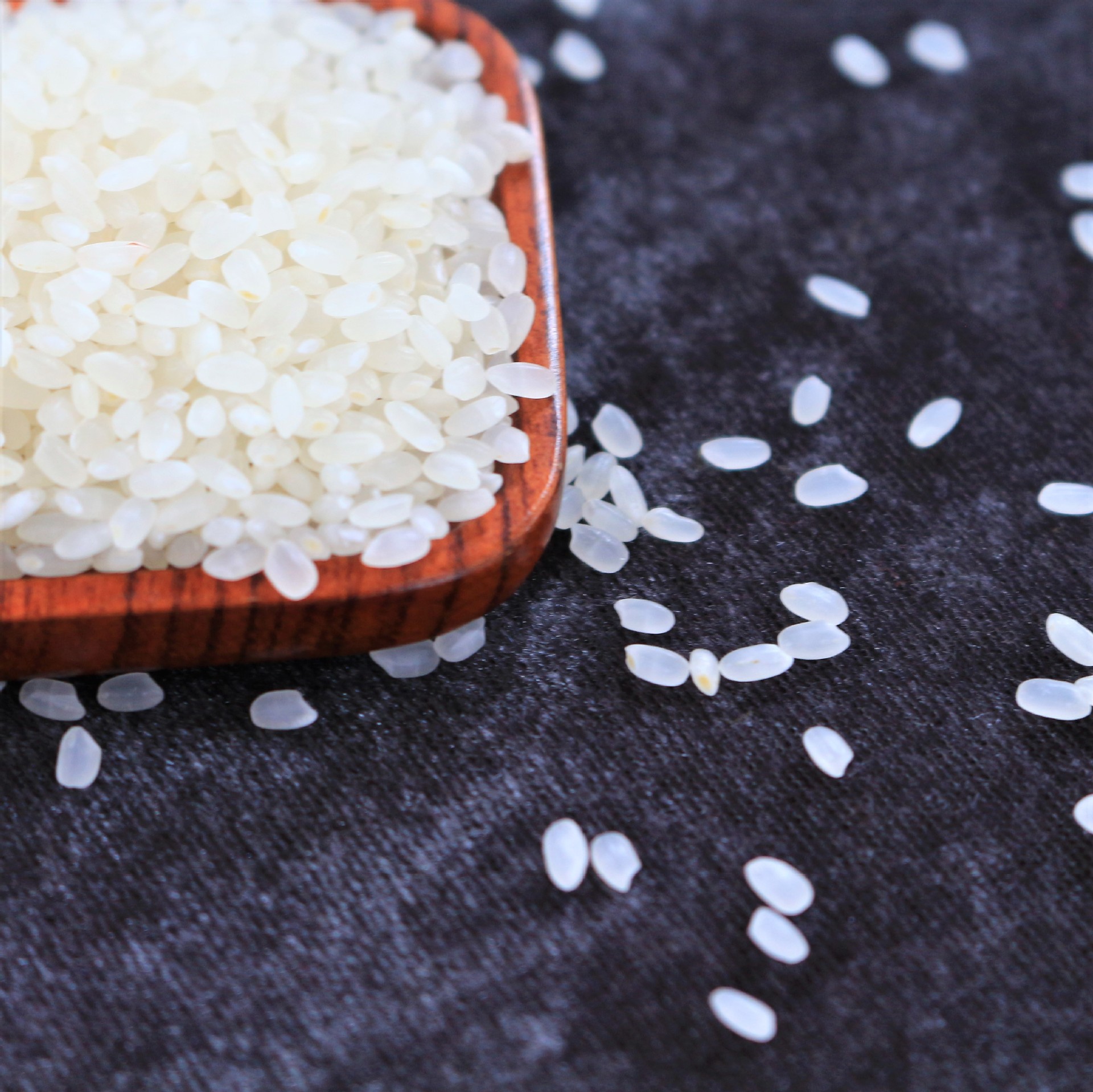 Northeast Panjin specialty scribe Jin Dadi factory wholesale crab field rice new rice vacuum rice brick 500g