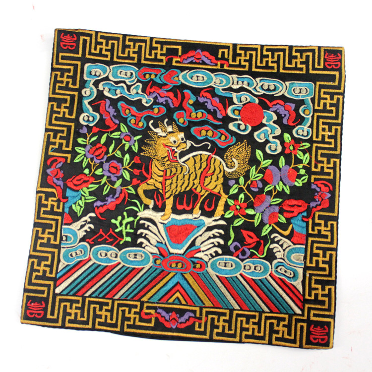 Фабричный outlet, вышивка эпохи Цин, этнические ремесла