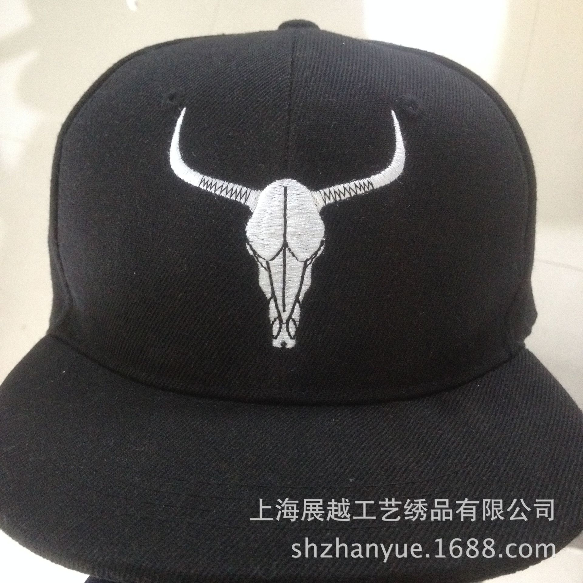 Factory computer embroidery processing badge company logo embroidery to map custom clothing machine embroidery cloth stickers