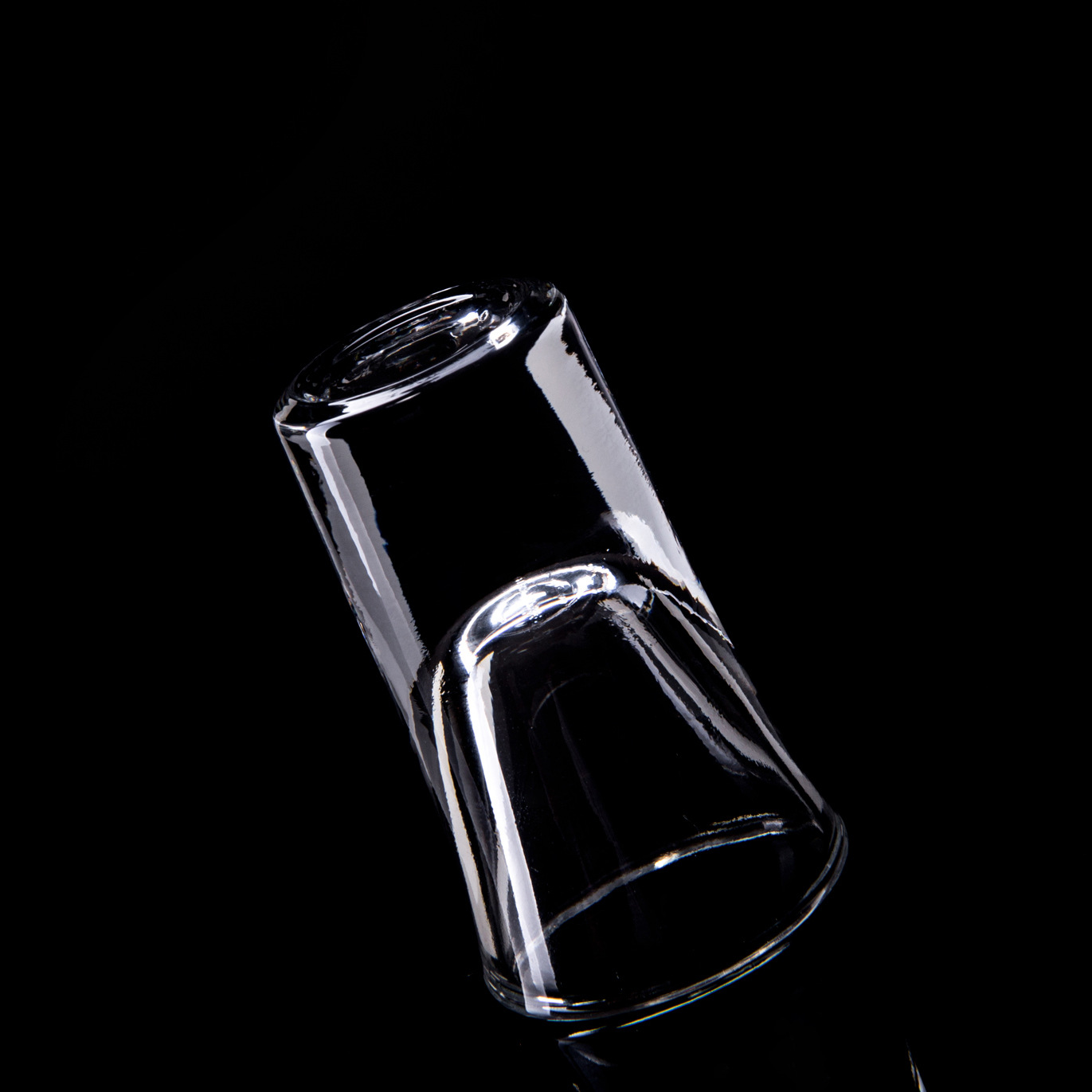 Hot sale small wine glass thick bottom wine swallow glass small wine glass wine glass manufacturers wholesale glass