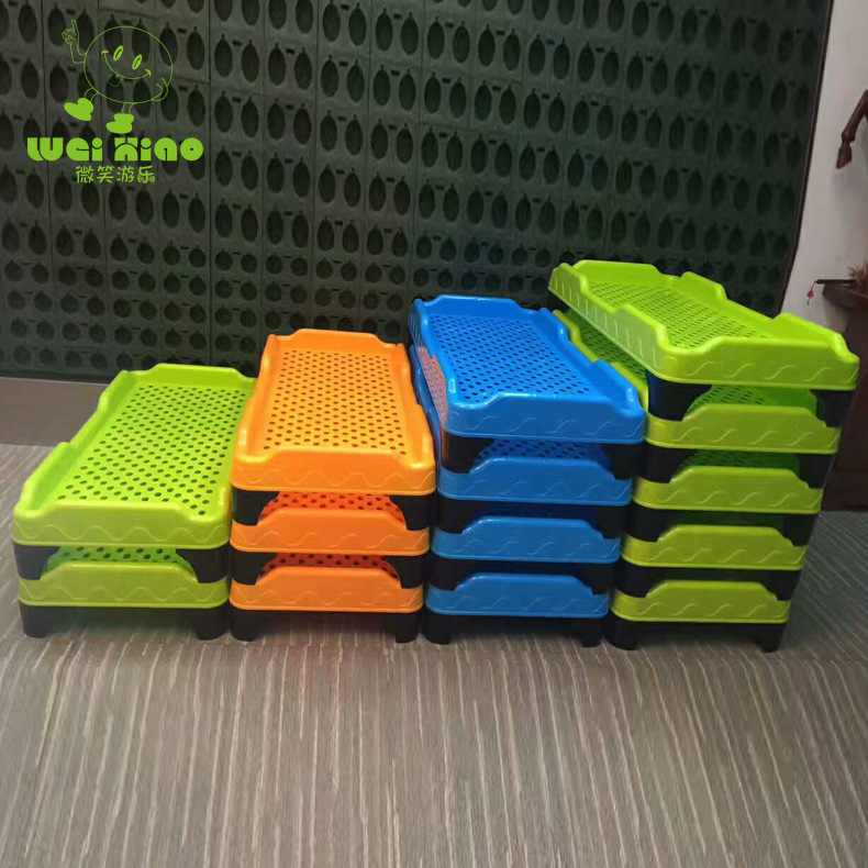 Оптовая толстая кровать для обеденного перерыва в детском саду, экологически чистая пластиковая кровать