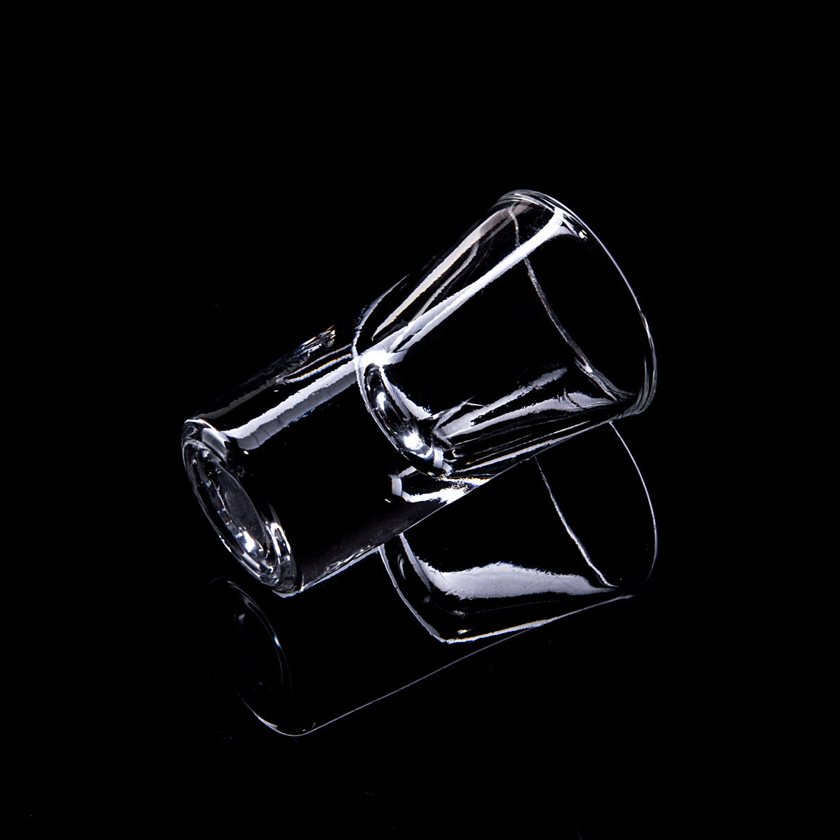 Hot sale small wine glass thick bottom wine swallow glass small wine glass wine glass manufacturers wholesale glass