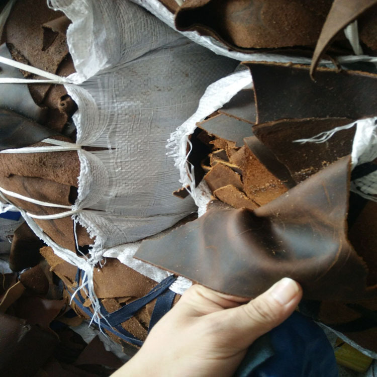 Oil Waxed Leather, Crazy Horse Leather, Capsulesed First-Layer Cowhide Scraps, Large Scraps, Long-Term Supply of Beach Shoe Materials