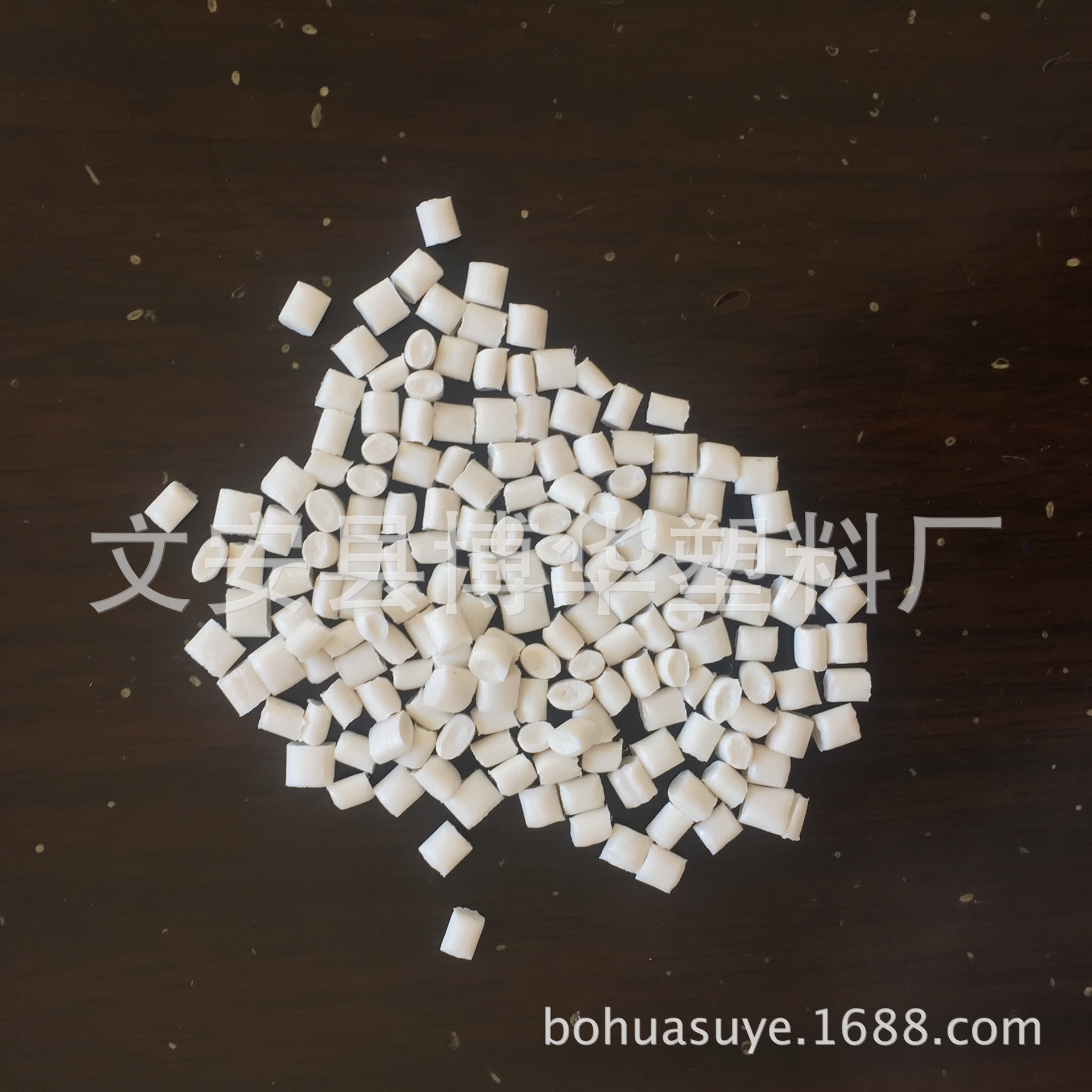 A Large Amount of Supply of White Ppr Particles Can Be Used as a Mpp Cable Protection Tube and Can Be Used Directly Embedded Tow