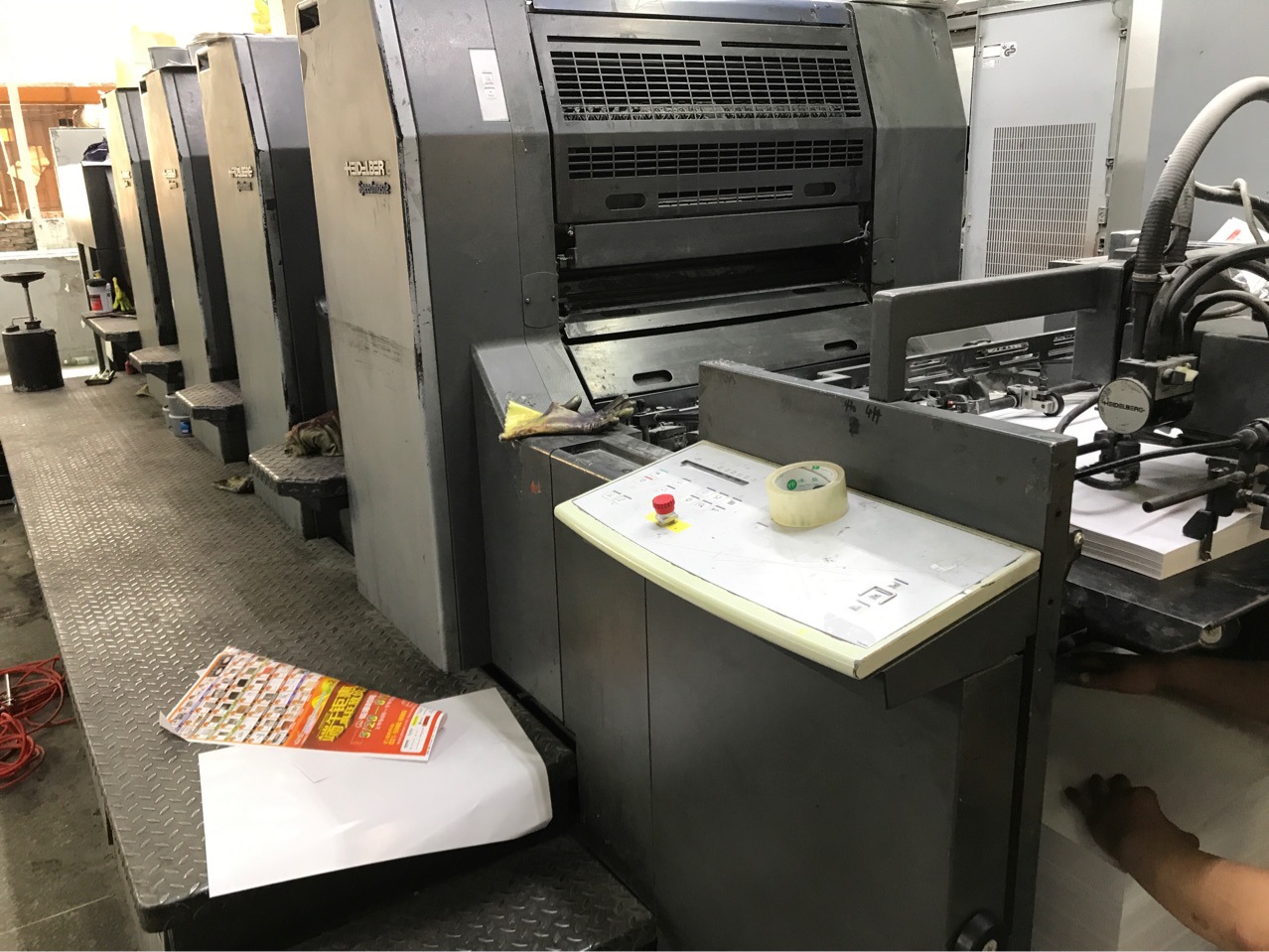 Используемая печатная машина Heidelberg Sm74-4 2003 года, четырехцветная