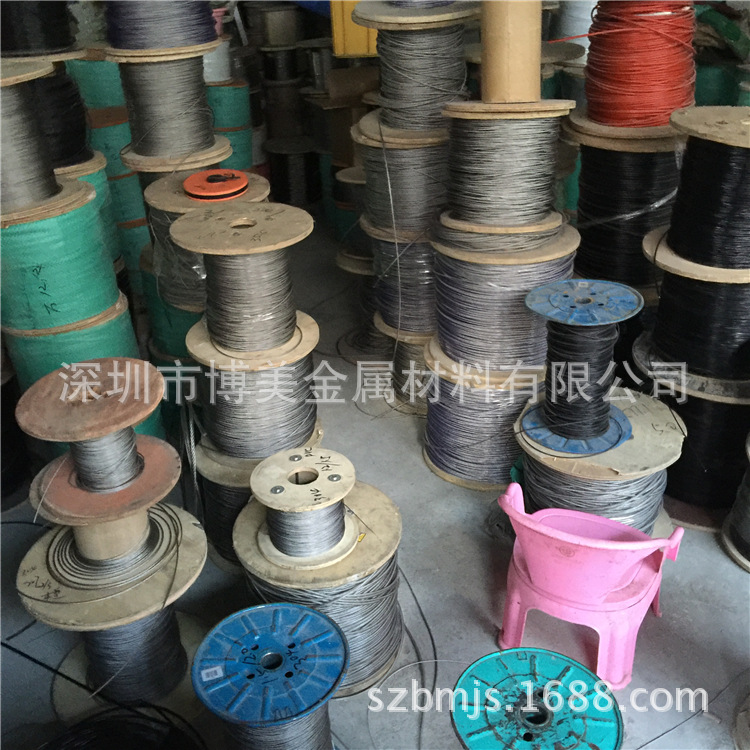 пружинная проволока из нержавеющей стали 304 жесткая проволока из нержавеющей стали высококачественная пружинная стальная проволока 1.2мм 1.5мм 2.0мм