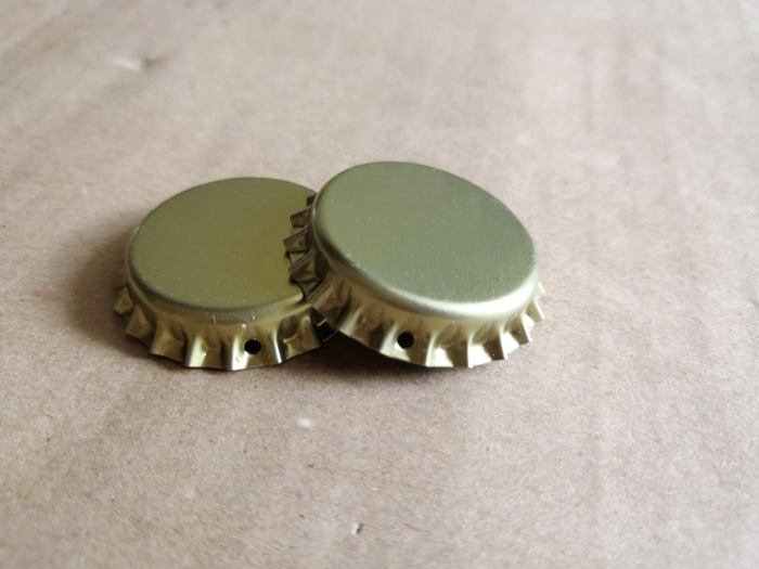 Bottle Cap Perforated Tinplate Bottle Cap Factory Spot Color Beer Bottle Cap DIY Handmade Craft Decorative Bottle Cap
