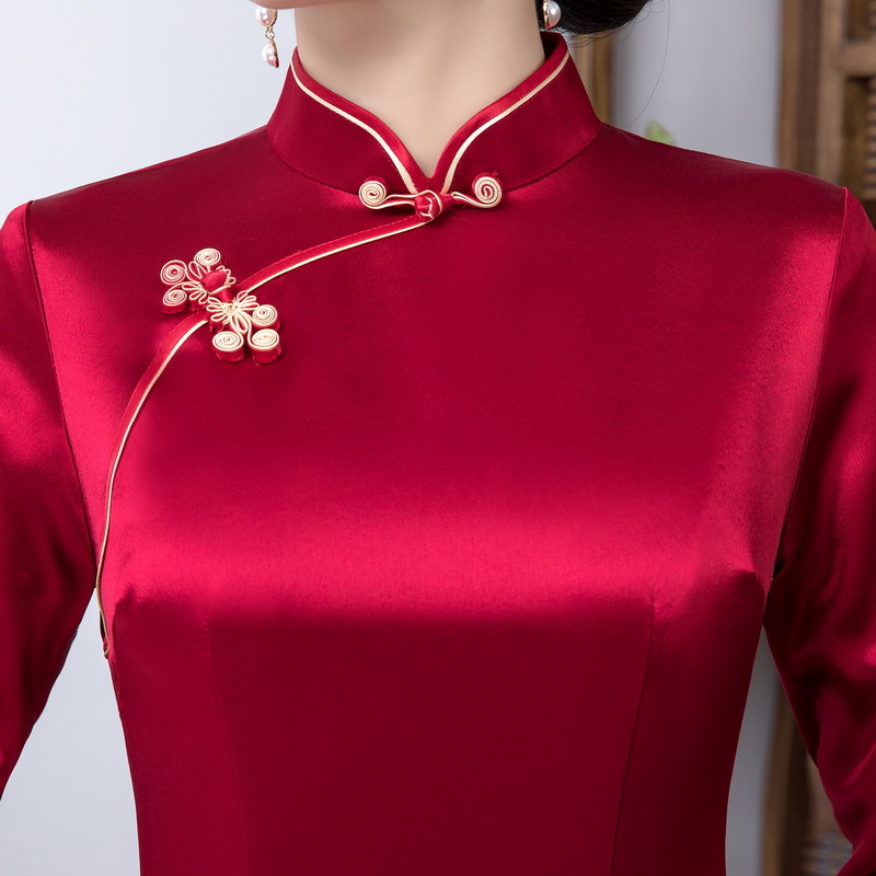 Hongyun Embroidered Acetic Acid New Cheongsam Dress Improved Slim-fit Vintage Seven-point Sleeve Long Women's Wedding Toast Large Size