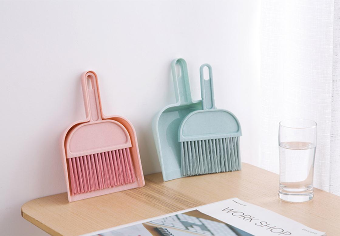 Customized Mini Dustpan Broom Set Brush Plastic Household Small Dustpan Practical Soft Bristle Small Broom Keyboard Cleaning Brush