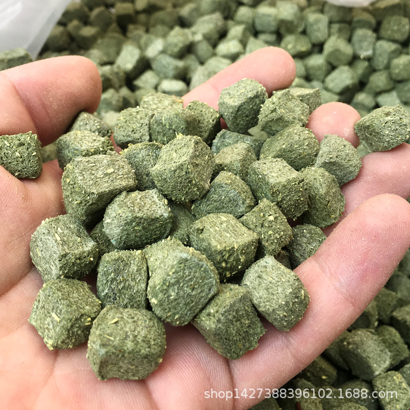 Rabbit Forage Grass Teeth Grass Brick Dutch Pig Snack Pet Mini Q Grass Brick Rabbit Food 500g