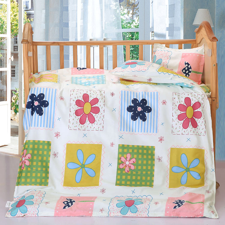 Оптовая продажа детского хлопкового одеяла, комплект из шести предметов для детского сада, трехпредметное постельное белье с мультяшными героями