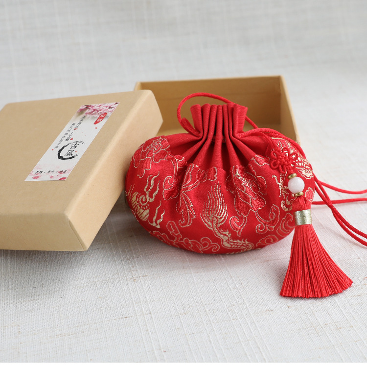 Spot wholesale Chinese style palace sachet bag brocade Dragon Boat Festival Wormwood aromatherapy incense bag purse jewelry box bundle pocket