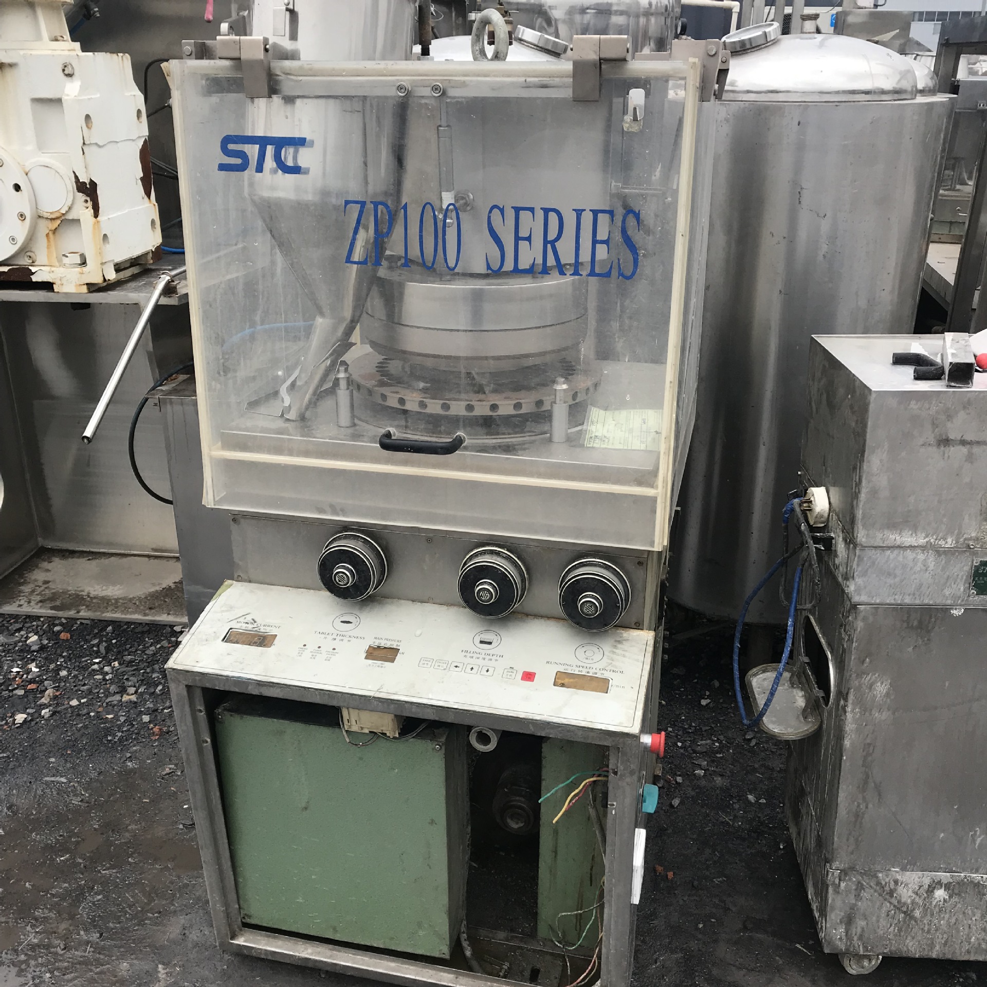 Б/у высокоскоростной ротационный таблеточный пресс, б/у автоматический ротационный непрерывный таблеточный пресс Zp100, пресс для специальных форм