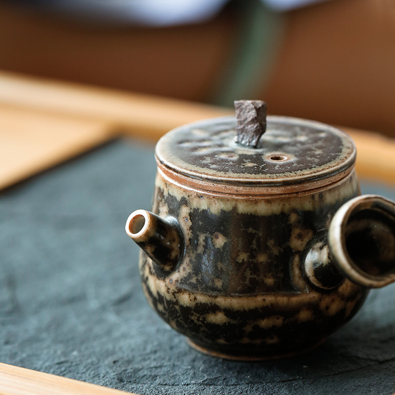 Fingertip small teapot creative stoneware kung fu small teapot tea play tea pet tea set accessories