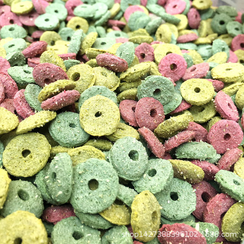 Расширенный корм для домашних животных Кукурузный цветной корм Люцерна Торт Кролик Тоторо Молярное кольцо из травы 500г