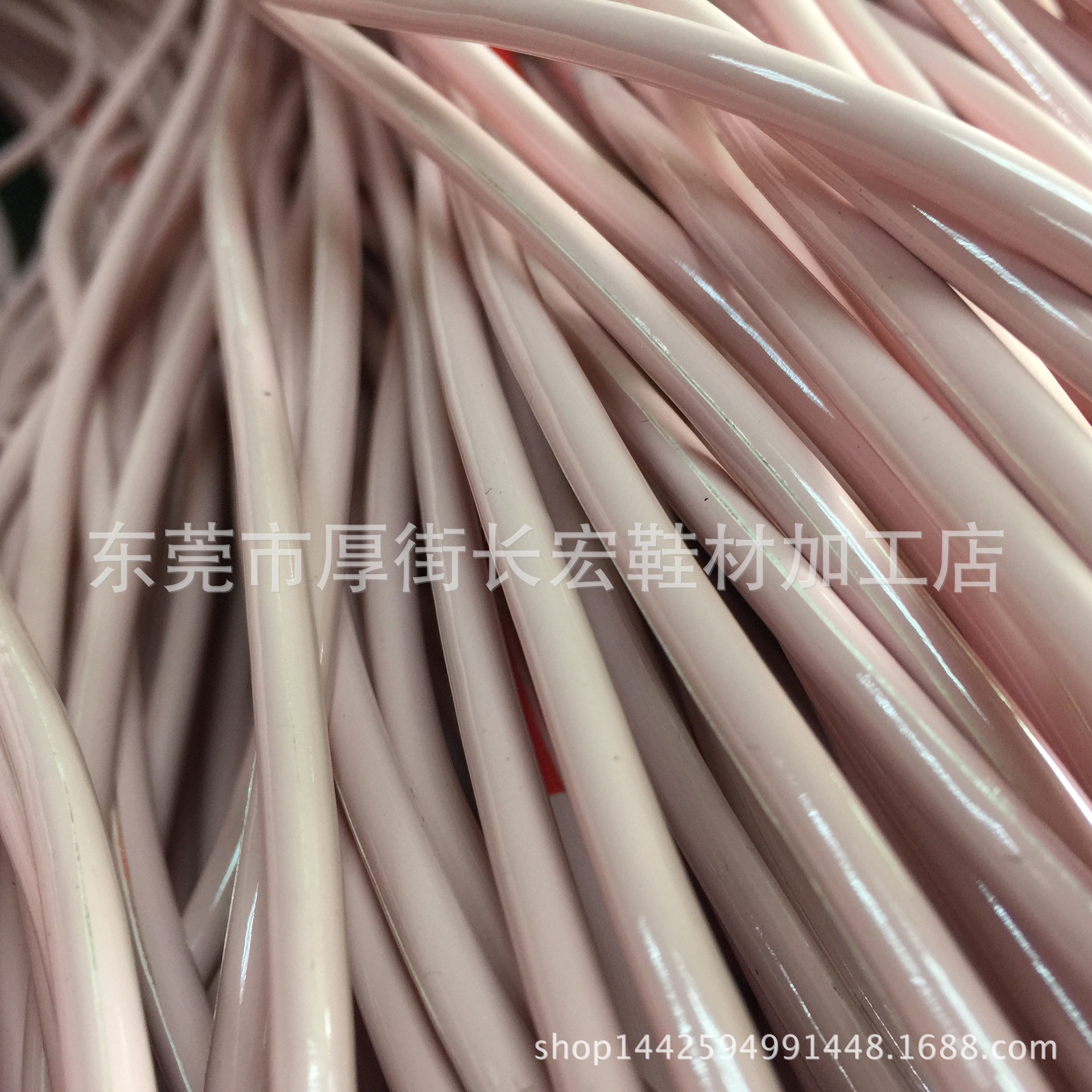 Производитель предлагает ПУ круглую веревку взрывозащищенную с независимым выбором цвета, может быть изготовлена по образцам и чертежам