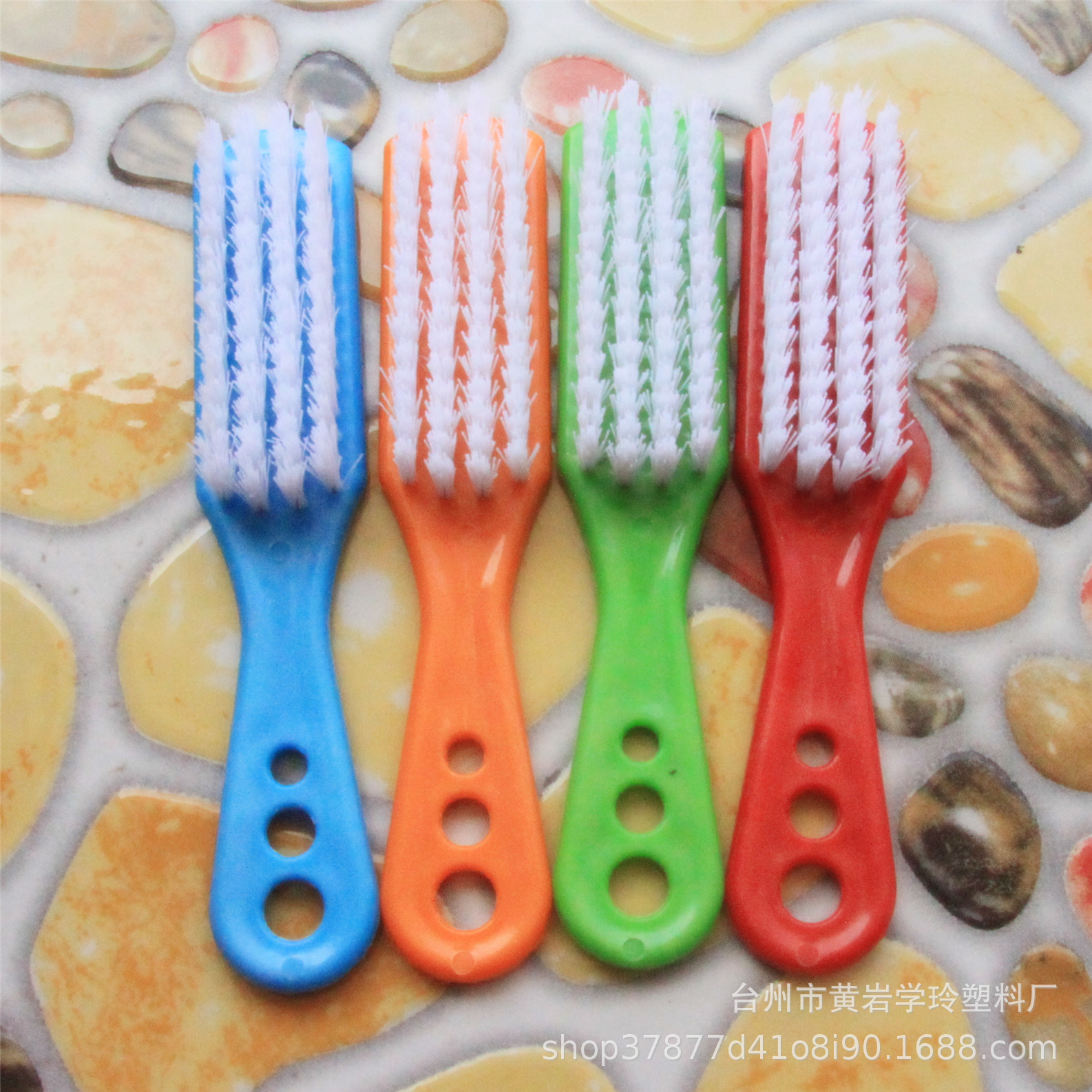 Plastic Shoe Brush Cleaning Wholesale Colorfulful Thick Brush Shoe Gift Brush Round Hole Handle Daily Necessities