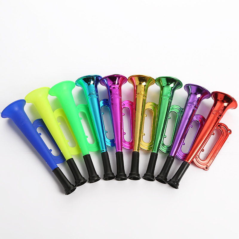 Новые музыкальные инструменты для вечернего рынка, пластиковые цветные рога для детей, рога для поддержки