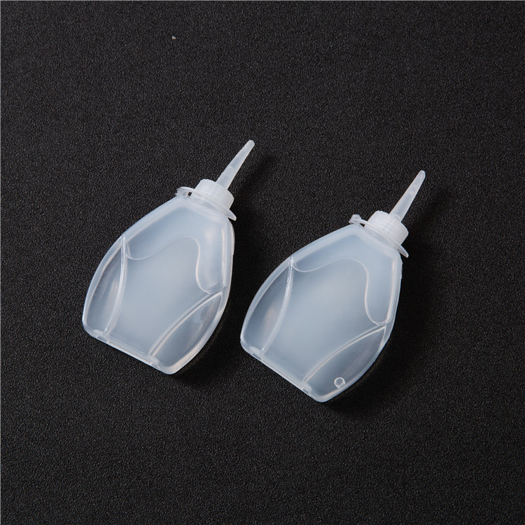 Anti-Rust Oil, Flatbed Sewing Machine Oil, Clipper Oil, Bottled Hair Clipper Lubricant, Machine Oil, Sewing Machine Oil, Corrosion-Resistant