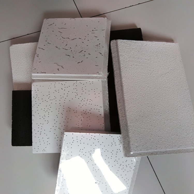 Потолок фабричный потолок 300*1200 300*600 влагостойкий и противообрушивающий