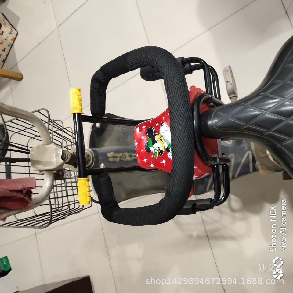 New Popular Electric Car Kidsren's Baby Safety Seat Front Full Surround Kidsren's Baby Pedal Shock-absorbing Foldableing Seat