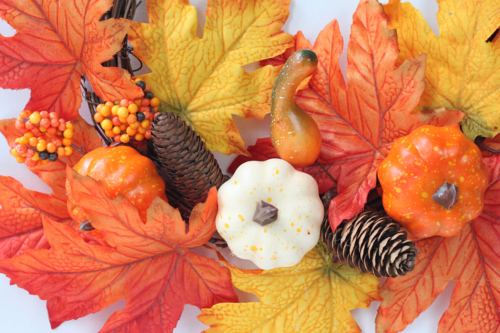 Halloween autumn Garland harvest festival Maple Leaf Berry pumpkin Thanksgiving silk cloth Garland wall decoration