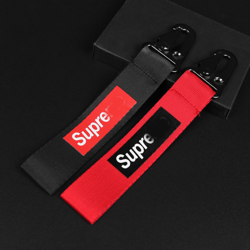 Car key chain fashion brand men's car supplies key pendant creative braided rope key ring can be customized