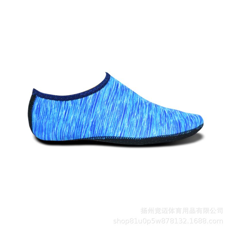 Factory Direct swimming beach socks camouflage line beach socks non-slip breathable snorkeling shoe cover diving Socks Socks