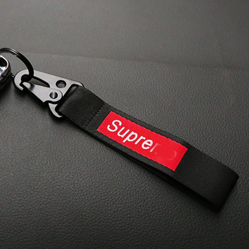 Car key chain fashion brand men's car supplies key pendant creative braided rope key ring can be customized