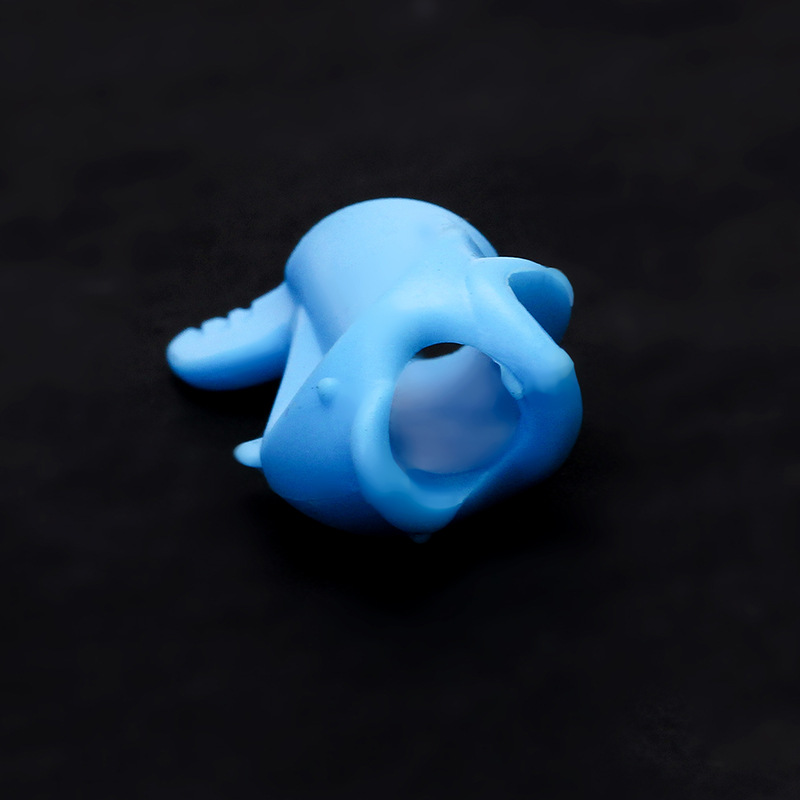 Factory Direct silicone fish pen holder in stock wholesale children student writing pen holder corrector