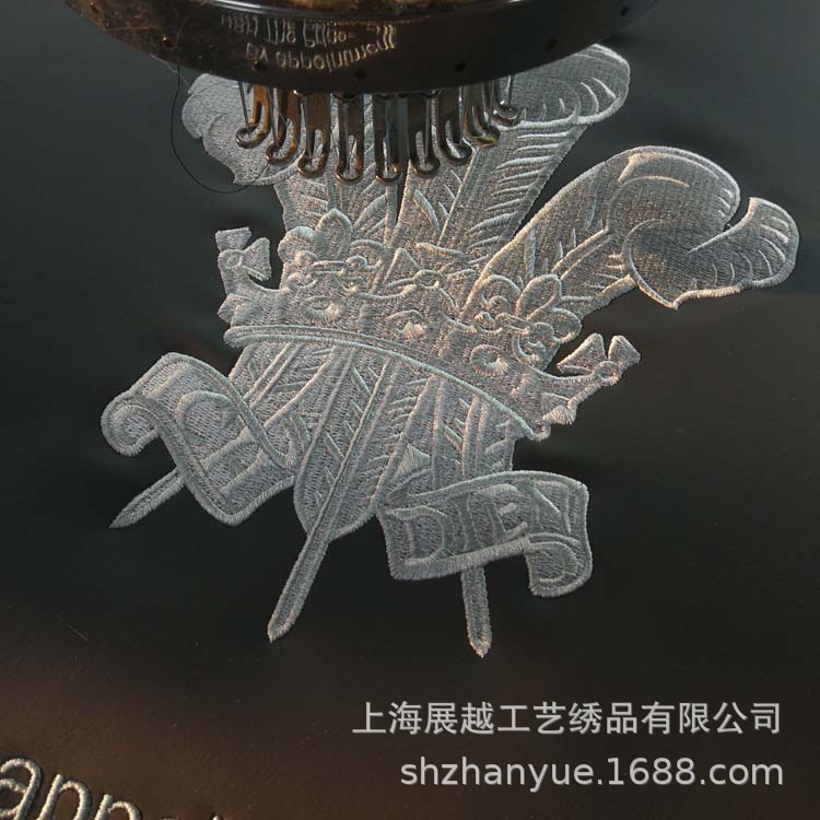 Provide high quality computer embroidery processing factory custom Shanghai finished clothes pieces embroidery LOGO embroidery word custom