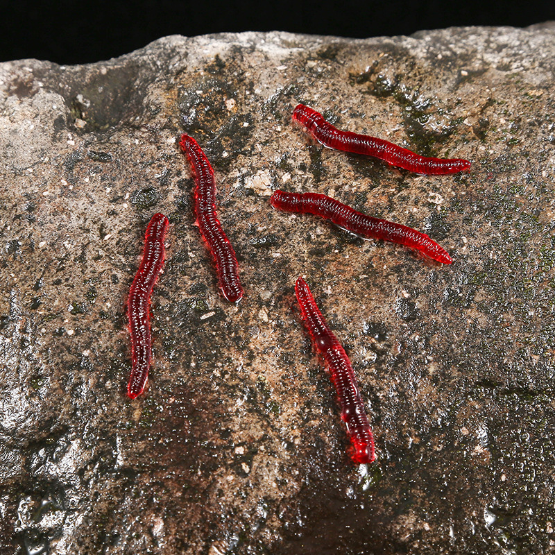 Artificial earthworm factory direct 4cm bait red worm sea fishing fake bait maggots Soft Bait fishing gear Luya wholesale