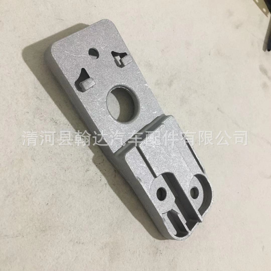 Applicable to Chevrolet Cruze yinglang water tank fixed lower aluminum bracket cross-border auto parts Opel 13300486