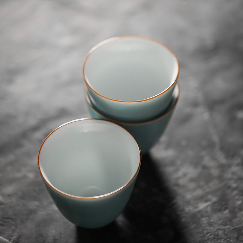 Moji ceramic tea cup kung fu tea set color glaze single cup small tea cup sky blue warm tea cup