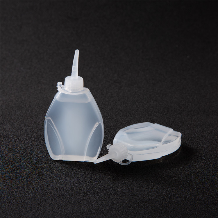 Anti-Rust Oil, Flatbed Sewing Machine Oil, Clipper Oil, Bottled Hair Clipper Lubricant, Machine Oil, Sewing Machine Oil, Corrosion-Resistant