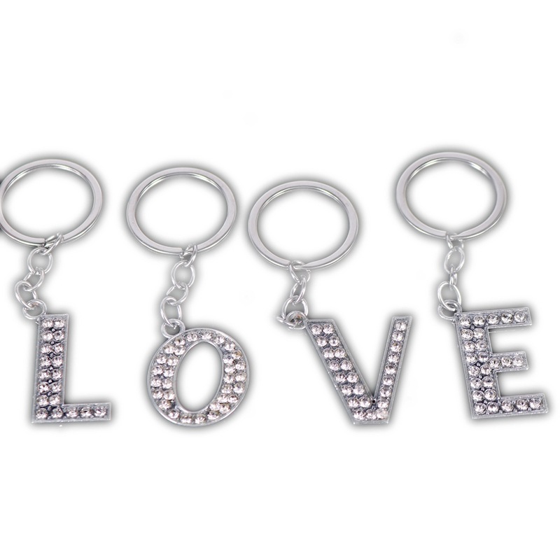 European and American foreign trade 26 English letters keychain alloy Diamond creative jewelry pendant factory outlet
